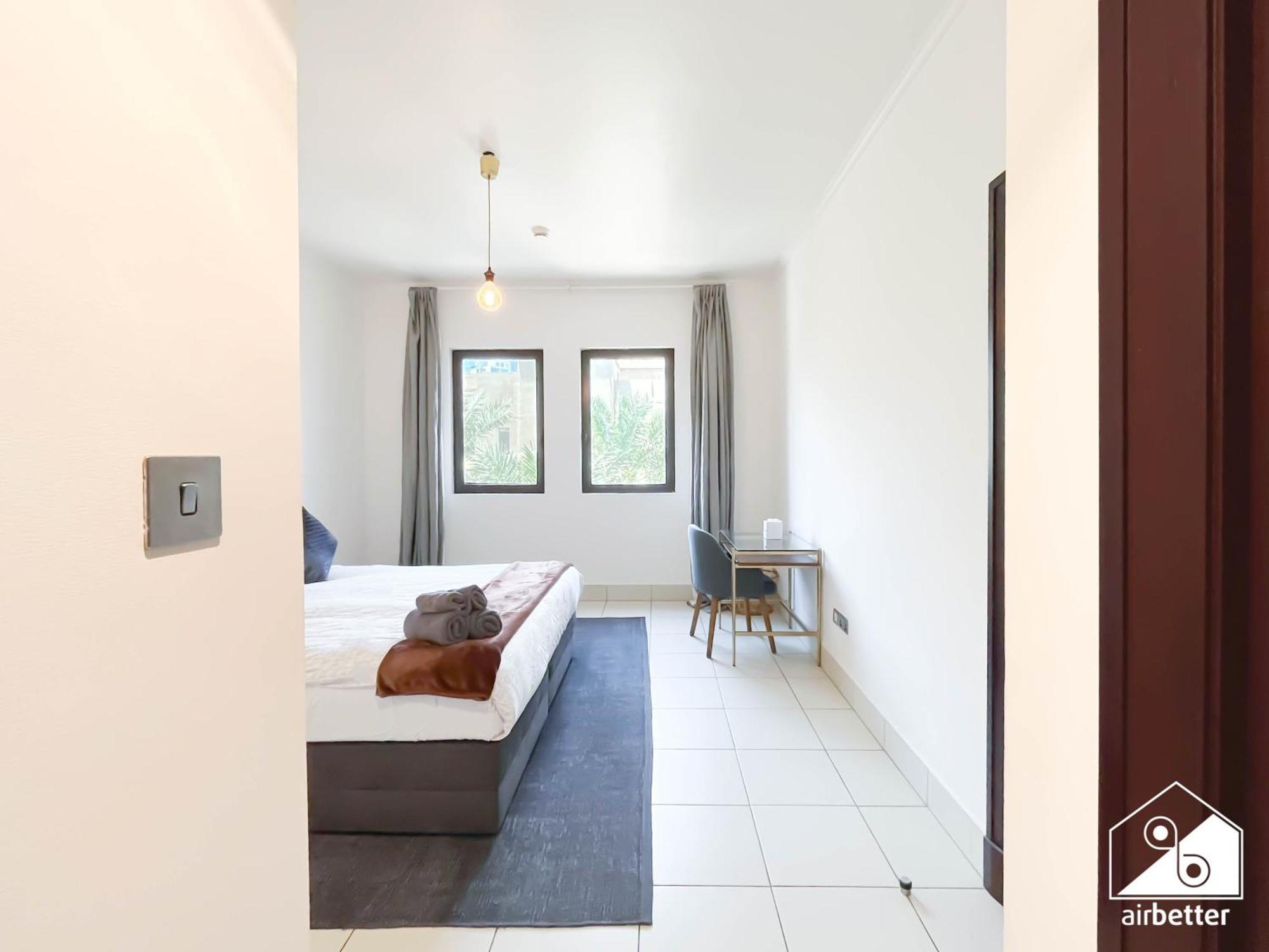 Luxury 2bedroom With Terrace & Burj Khalifa View Dubai