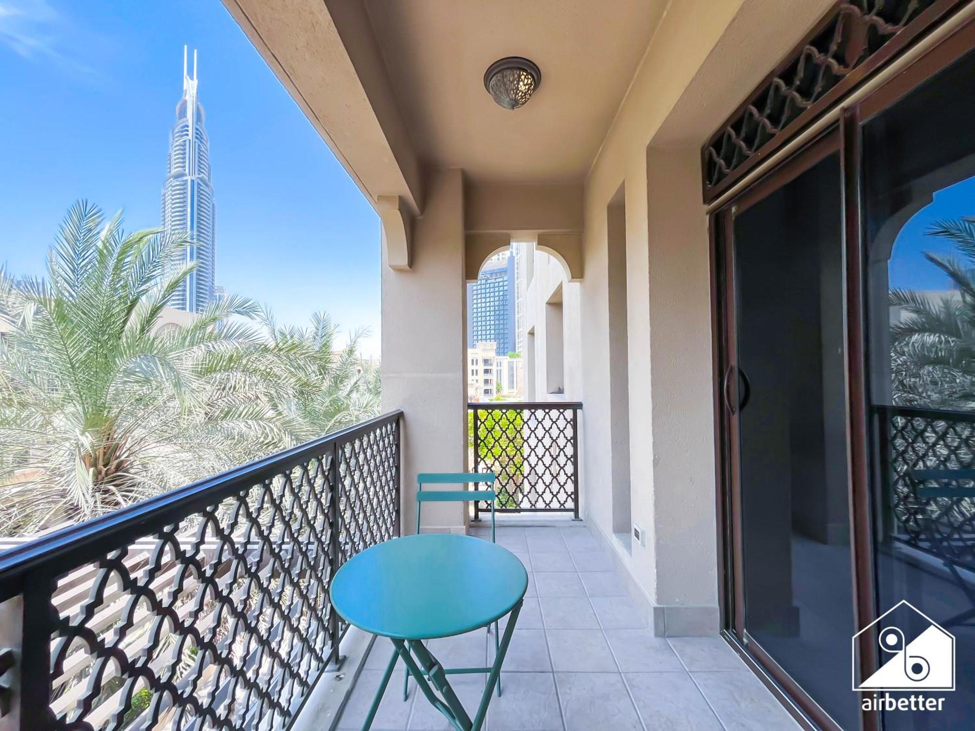 Luxury 2bedroom With Terrace & Burj Khalifa View Apartment